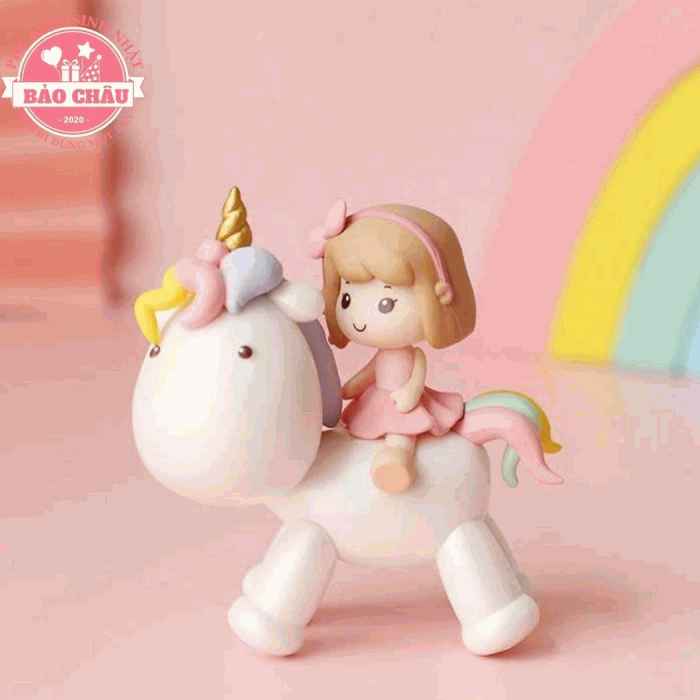 Em Bé Gái Ngồi Ngựa - Phụ Kiện Trang Trí Bánh Kem